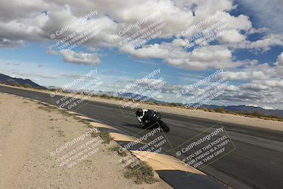 media/Nov-16-2025-Race Pace (Sun) [[8c5fa54630]]/Verified Riders/6-Turn 10 Inside (1145am)/